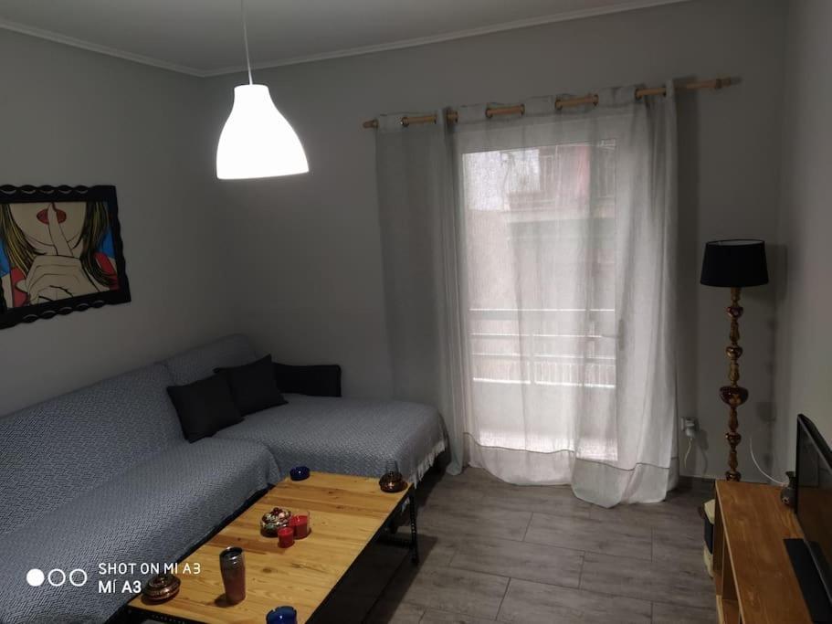Nice& Cozy Flat 1Min From The Heart Of Athens.Wifi Екстер'єр фото